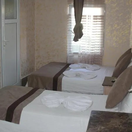 Ozgur Isiklar Aparthotel 2*